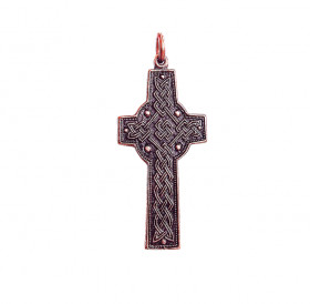 Крест с четырехременной плетенкой