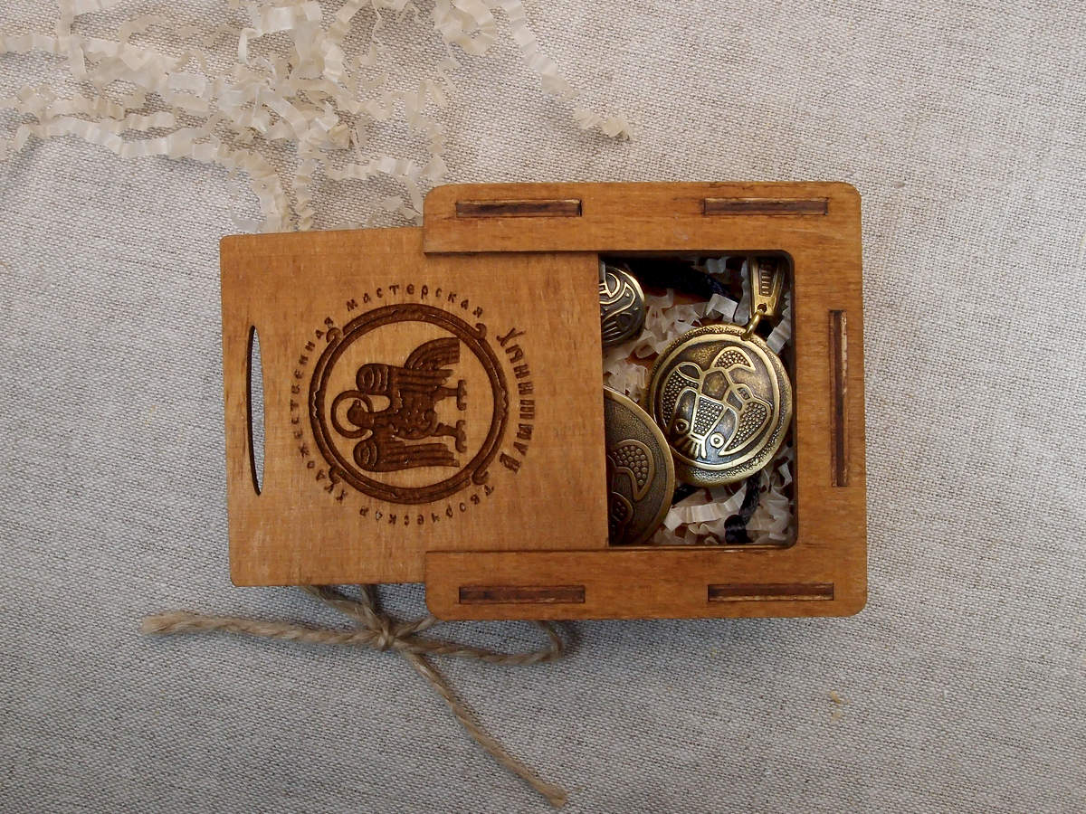 Jewelry set "Falcon" No. 1 in a gift box