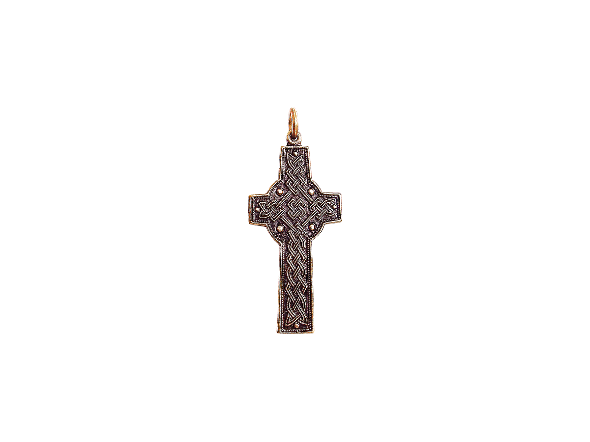Крест с четырехременной плетенкой
